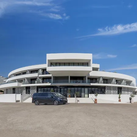 Hotel Marina Baie Des Anges Hôtel, Curio Collection By Hilton 4*