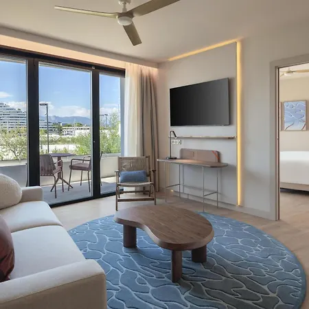 Marina Baie Des Anges Hotel, Curio Collection By Hilton