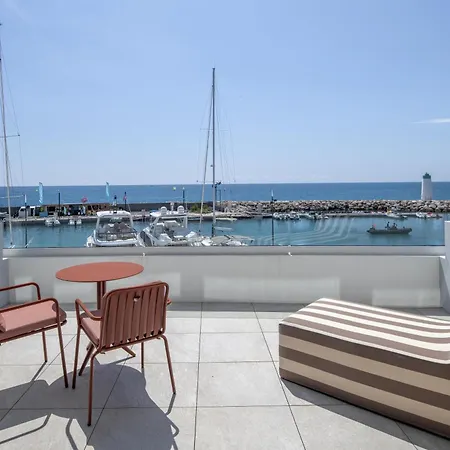 Marina Baie Des Anges Hotel, Curio Collection By Hilton Szálloda