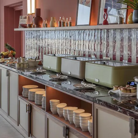 Marina Baie Des Anges Hotel, Curio Collection By Hilton 4*