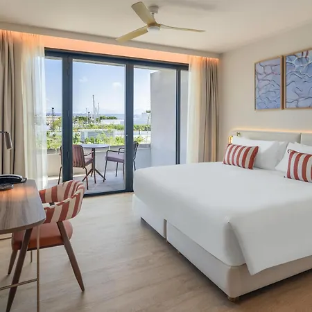 Marina Baie Des Anges Hotel, Curio Collection By Hilton Szálloda 4*