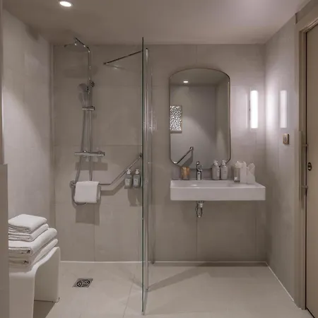 Marina Baie Des Anges Hotel, Curio Collection By Hilton 4*