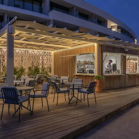 Marina Baie Des Anges Hotel, Curio Collection By Hilton