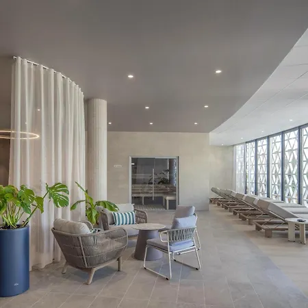 Marina Baie Des Anges Hôtel, Curio Collection By Hilton 4* Villeneuve-Loubet